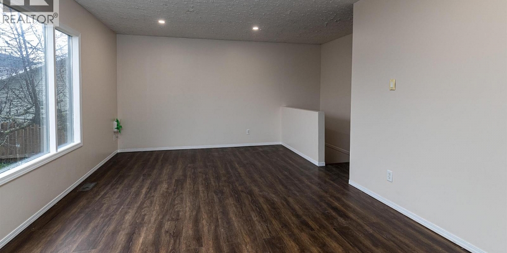 4821 PARK AVENUE Terrace Photo 18 4821 PARK AVENUE Terrace Photo 18